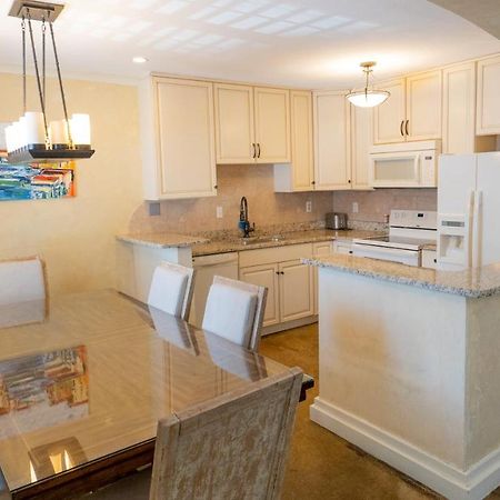 Plaza 2700 Luxury Beach Suites Βιρτζίνια Μπιτς Εξωτερικό φωτογραφία